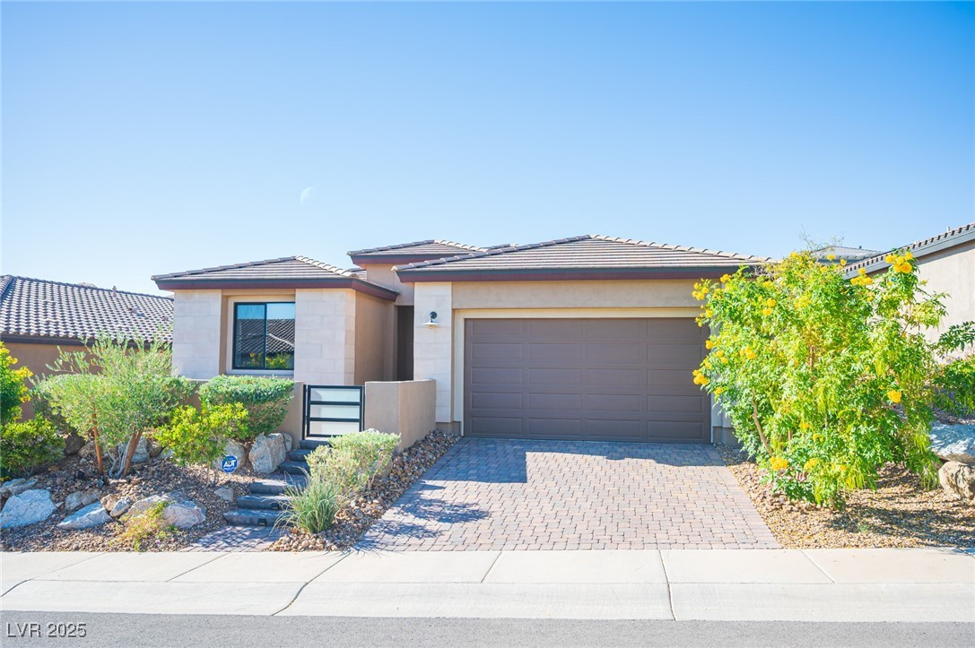 35 Cliffwater Street