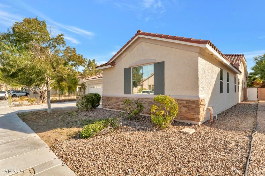 5873 Wildhorse Ledge Avenue