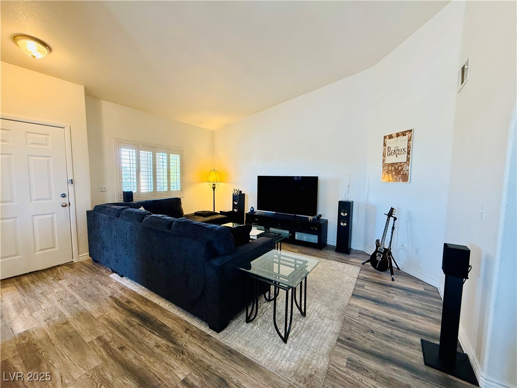 10553 Pine Glen Avenue #202, Las Vegas, Nevada image 7