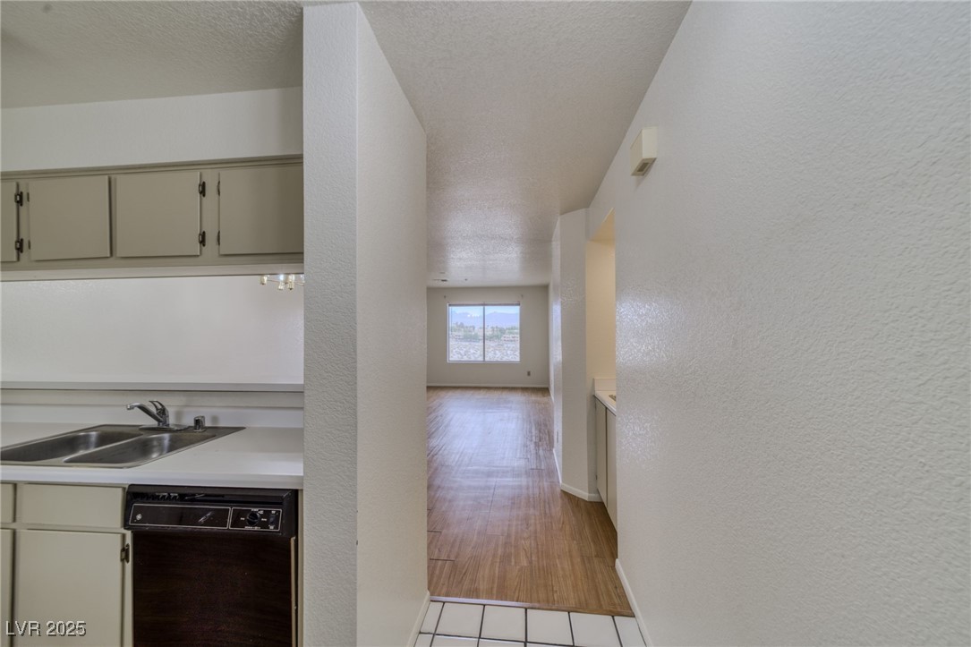 2040 Mesquite Lane #203, Laughlin, Nevada image 9
