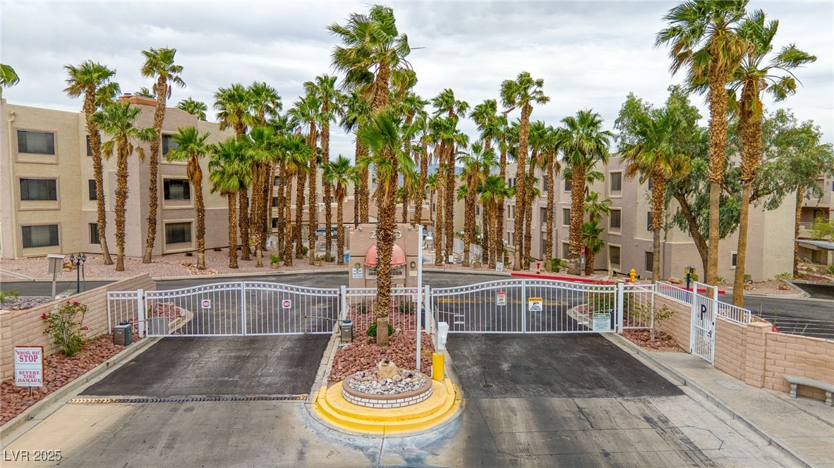 2040 Mesquite Lane #203, Laughlin, Nevada image 1