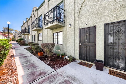 Townhouse For Sale - 7066 Burcot Avenue #B62<br/> Las Vegas, NV 89156