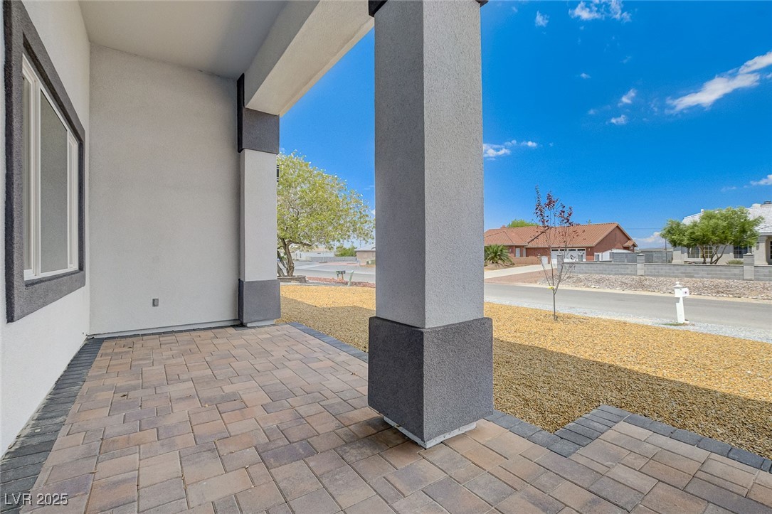 2110 S Manzanita Drive, Pahrump, Nevada image 3