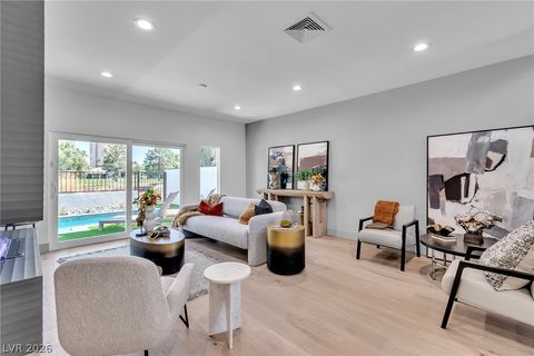 Tiny photo for 2861 Queens Courtyard Drive, Las Vegas, NV 89109 (MLS # 2792389)