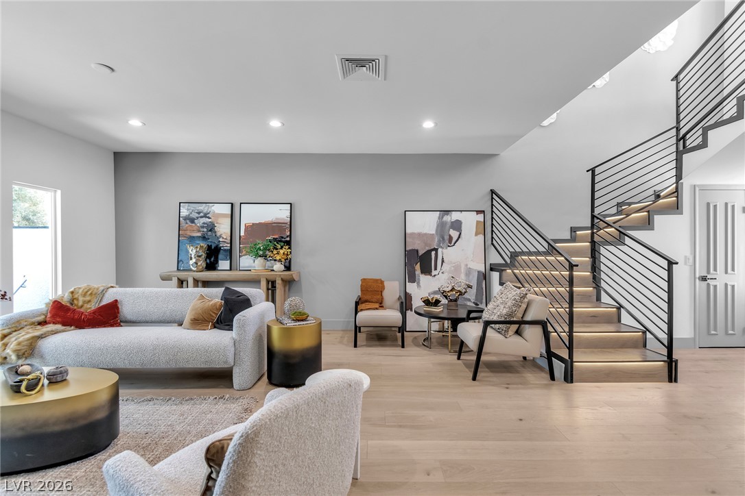 2861 Queens Courtyard Drive