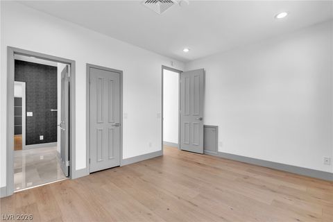 Tiny photo for 2861 Queens Courtyard Drive, Las Vegas, NV 89109 (MLS # 2792389)