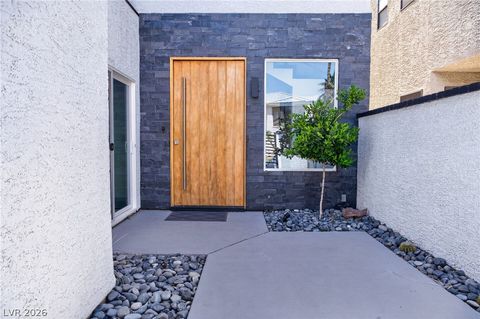 Tiny photo for 2861 Queens Courtyard Drive, Las Vegas, NV 89109 (MLS # 2792389)