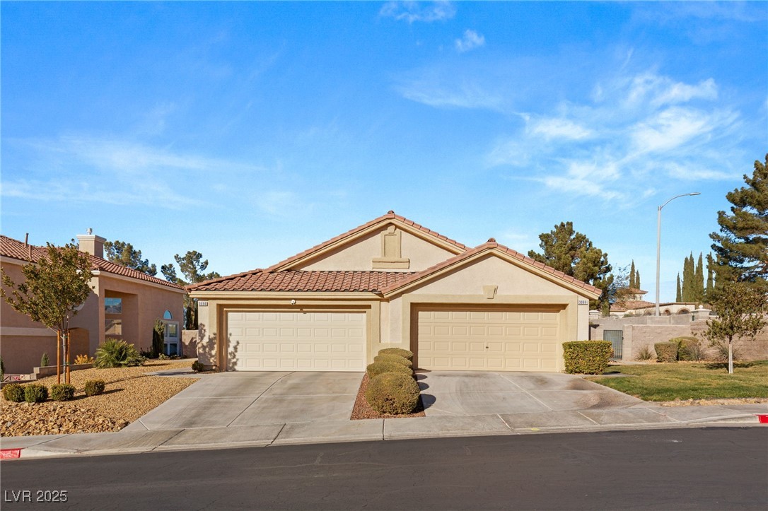 3090 Quail Crest Avenue, Henderson, Nevada image 1