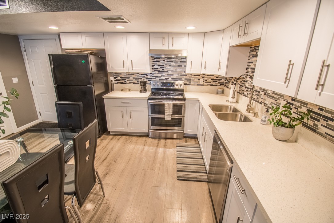 5459 Escondido Street