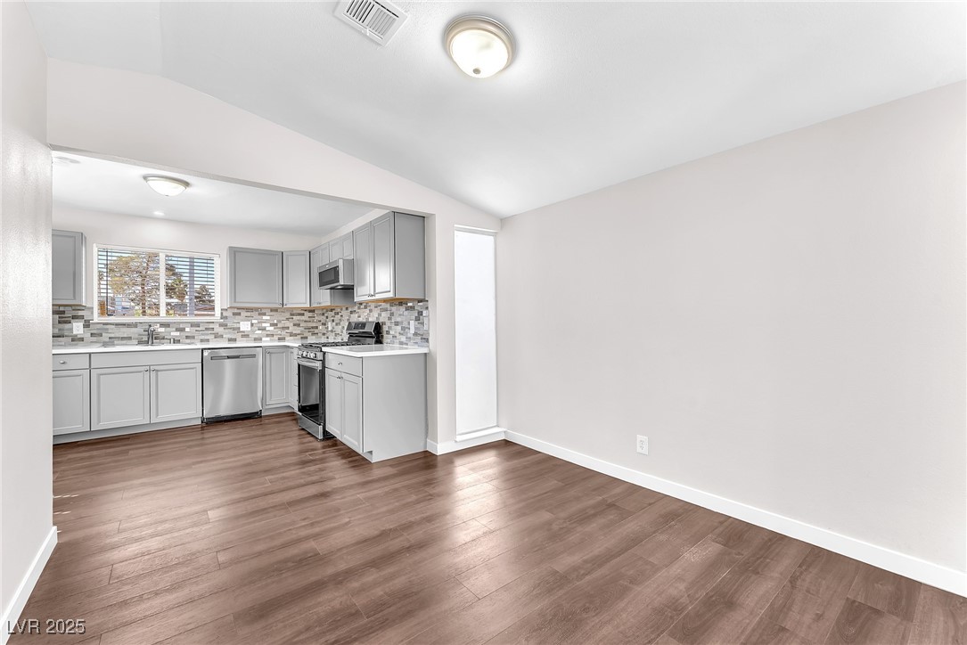 6770 Laronda Lane, Las Vegas, Nevada image 11