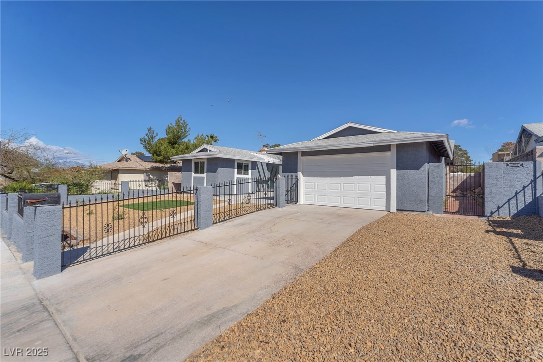 6770 Laronda Lane, Las Vegas, Nevada image 4