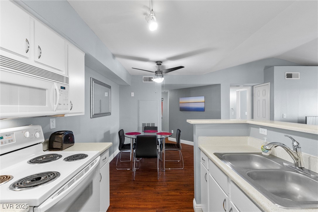 Henderson, Nevada 89012, United States, 2 Bedrooms Bedrooms, ,2 BathroomsBathrooms,Residential,Active,129452