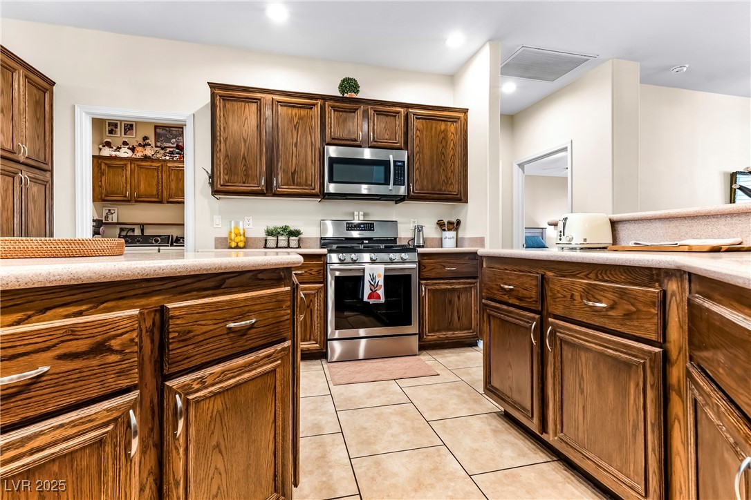 3665 Cottage Stone Court, Laughlin, Nevada image 17