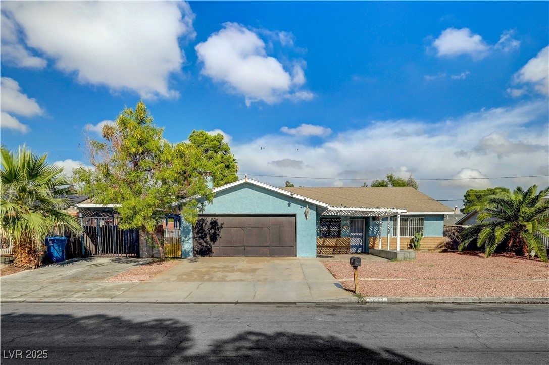 4842 E Imperial Avenue