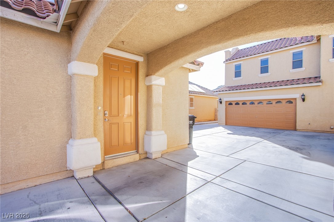 2821 White Peaks Avenue, North Las Vegas, Nevada image 2