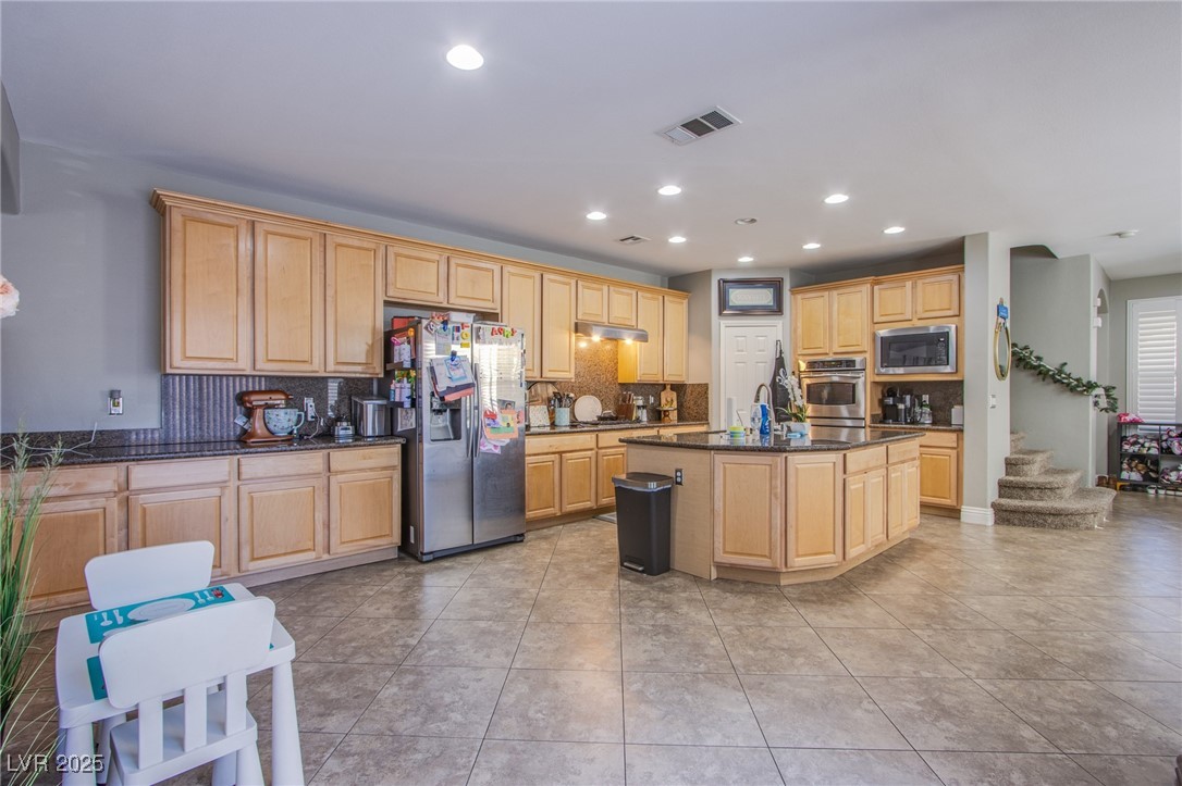 2821 White Peaks Avenue, North Las Vegas, Nevada image 9