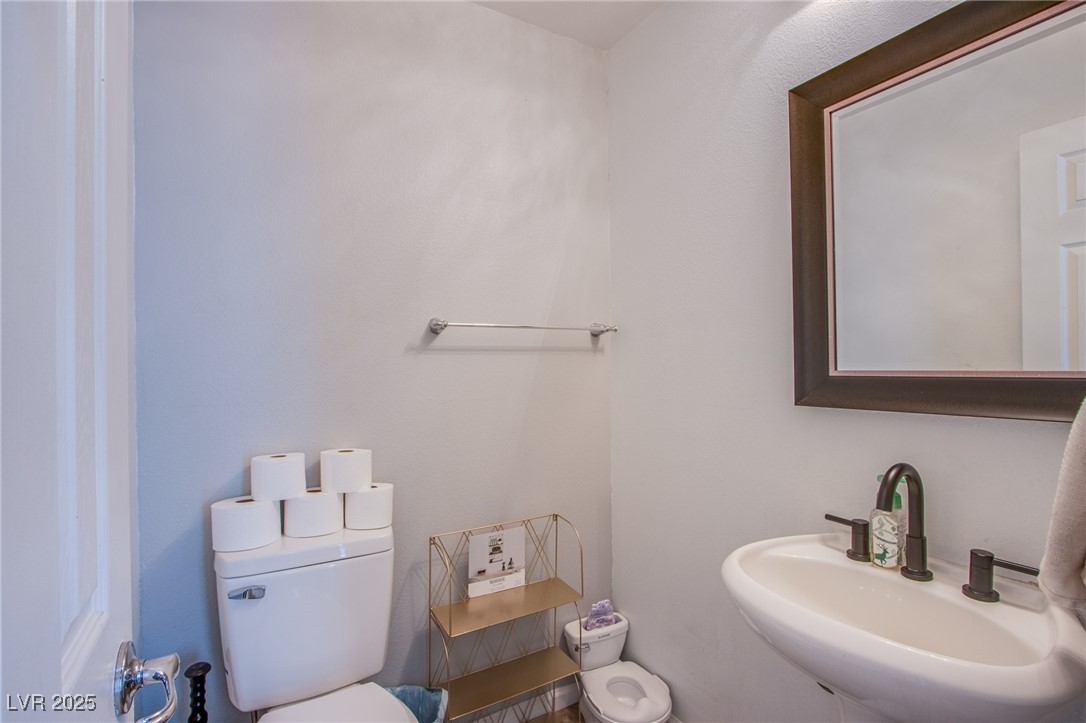 2821 White Peaks Avenue, North Las Vegas, Nevada image 14