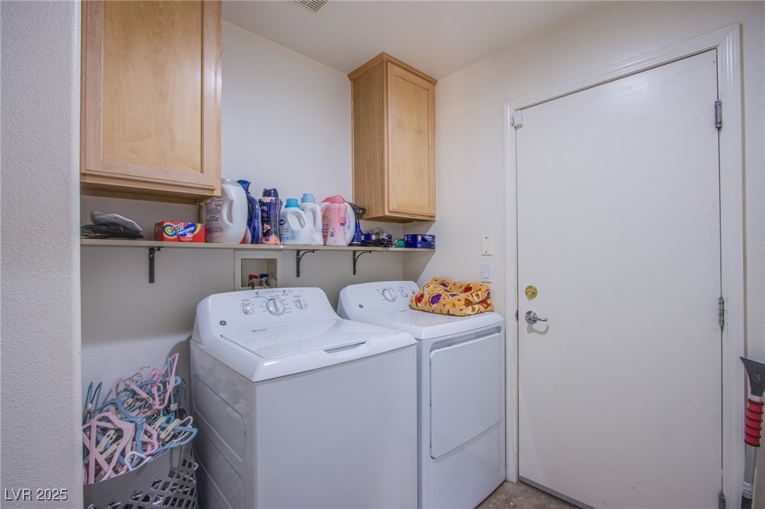 2821 White Peaks Avenue, North Las Vegas, Nevada image 32