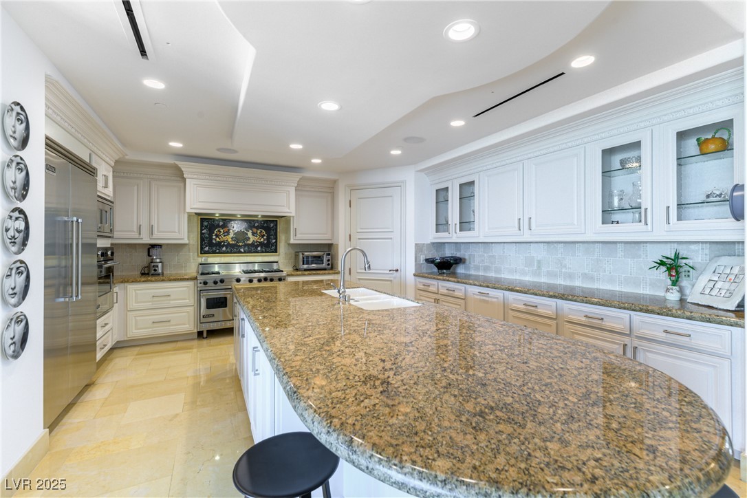 9101 Alta Drive 505