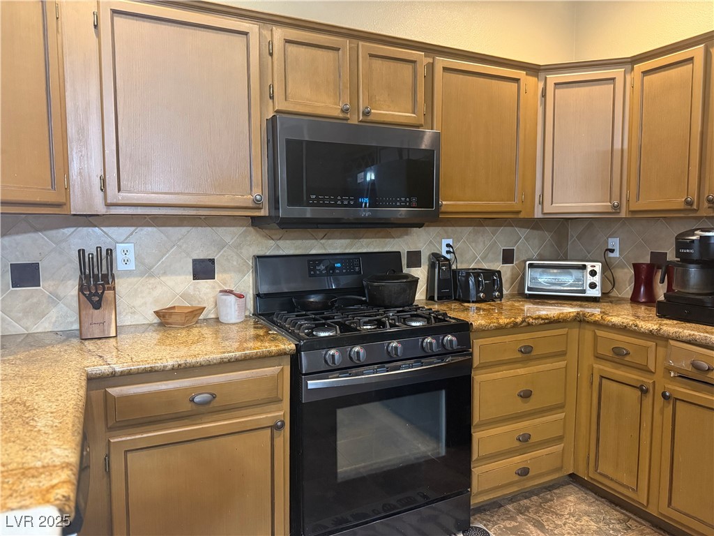 Properties 2 5315 Debut Court