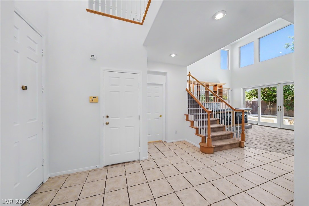 2367 THAYER Avenue 0