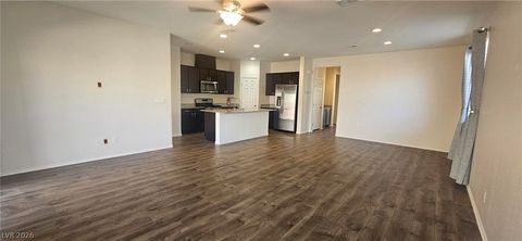 Homes For Sale - 4208 Seclusion Bay Avenue<br/> North Las Vegas, NV 89081