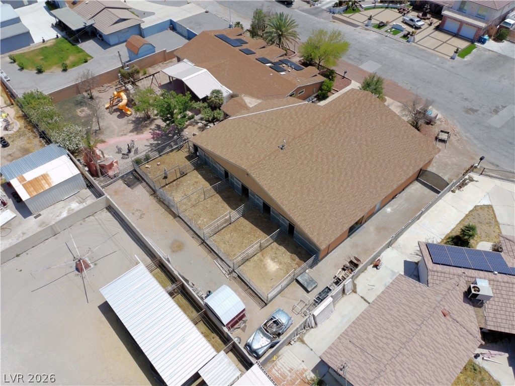 1725 Leonard Lane