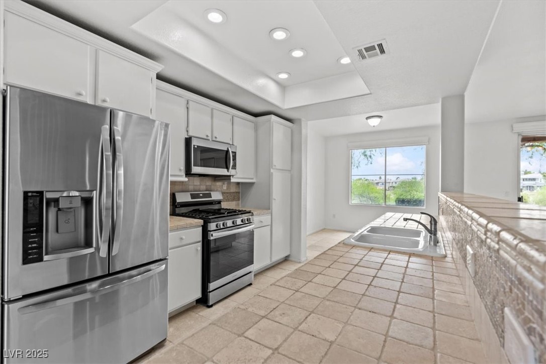 664 Peachy Canyon Circle 103