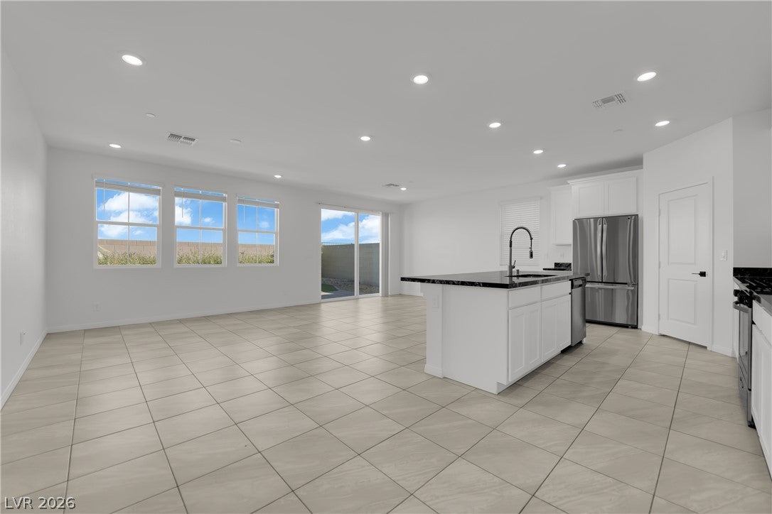 2406 Bellinzona Place