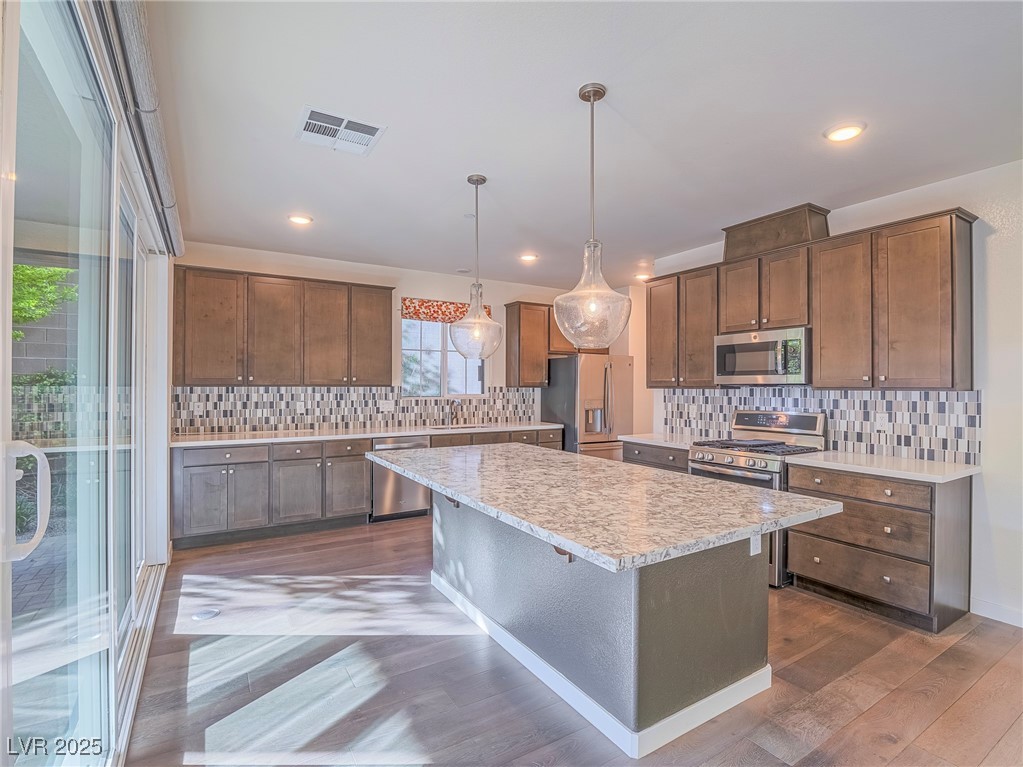 Henderson, Nevada 89052, United States, 3 Bedrooms Bedrooms, ,3 BathroomsBathrooms,Residential,Active,162956