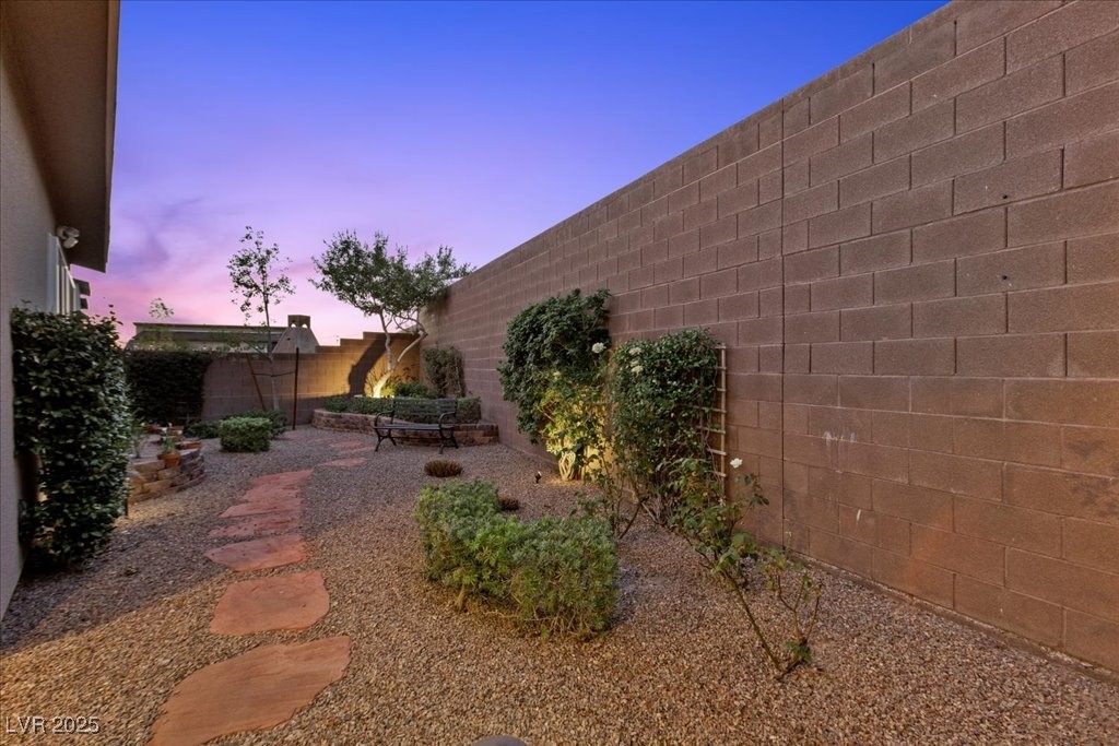 Henderson, Nevada 89052, United States, 3 Bedrooms Bedrooms, ,3 BathroomsBathrooms,Residential,Active,162956