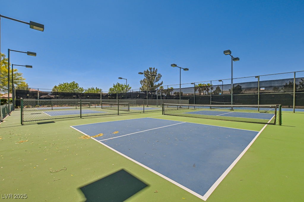 7513 Java Sparrow Street, North Las Vegas, Nevada image 28