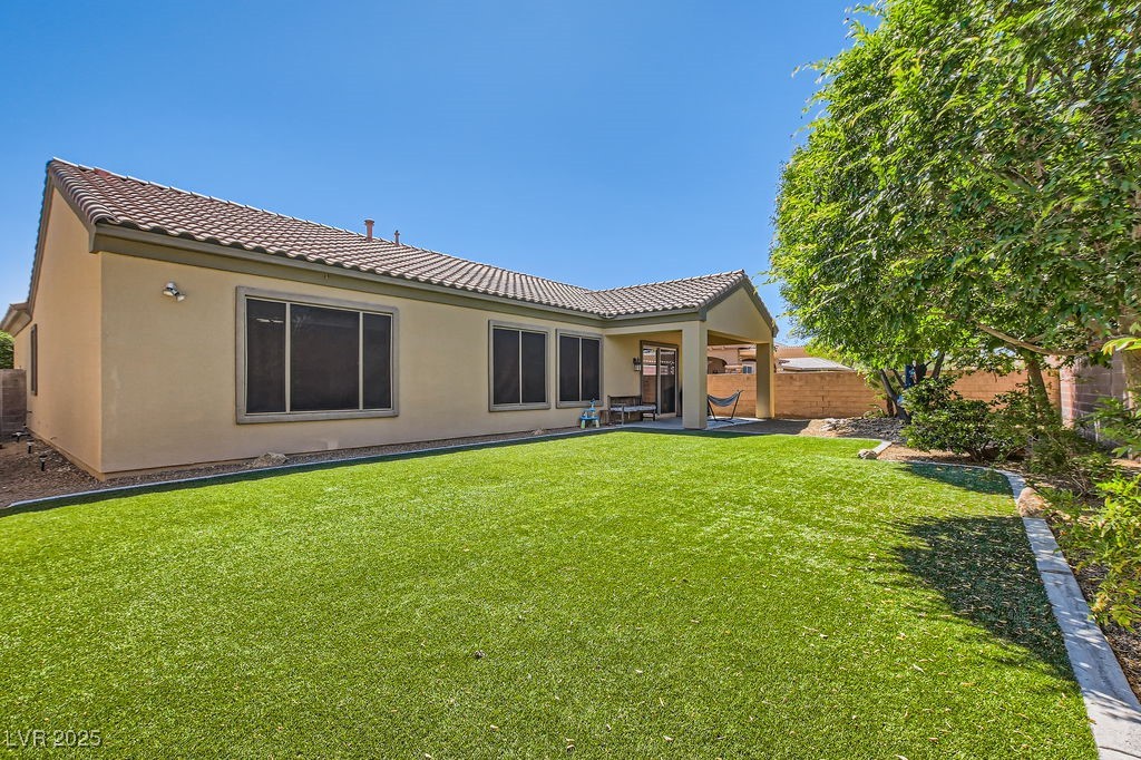 7513 Java Sparrow Street, North Las Vegas, Nevada image 26