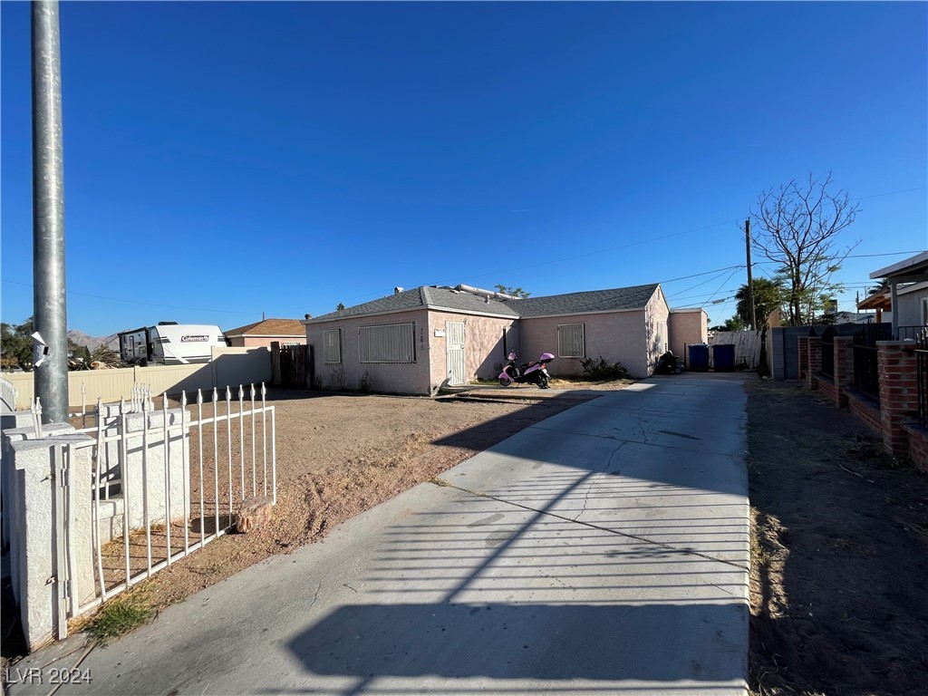 North Las Vegas, Nevada 89030, United States, 3 Bedrooms Bedrooms, ,1 BathroomBathrooms,Residential,Pending,36164