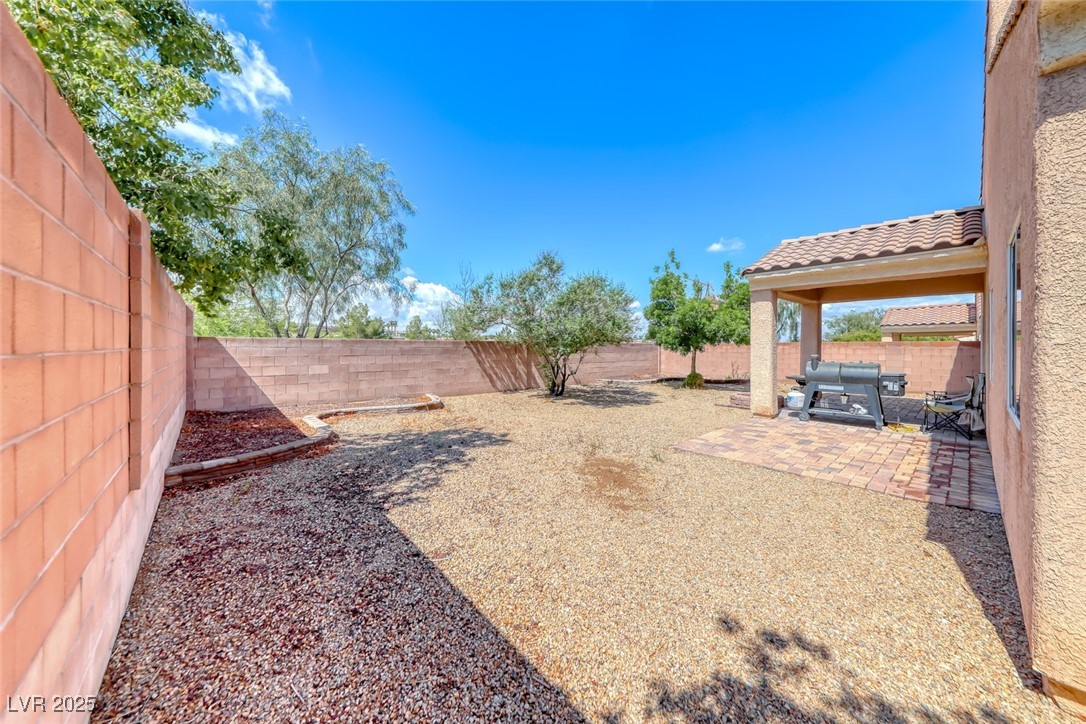 1033 Logan Patrick Drive, Henderson, Nevada image 39