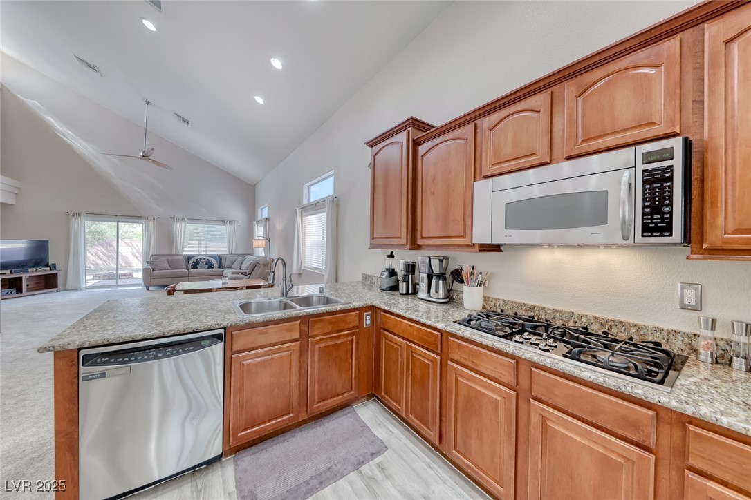 1033 Logan Patrick Drive, Henderson, Nevada image 21