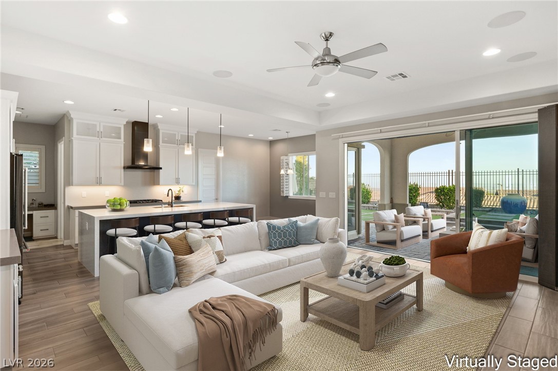 Properties 2 270 Besame Court