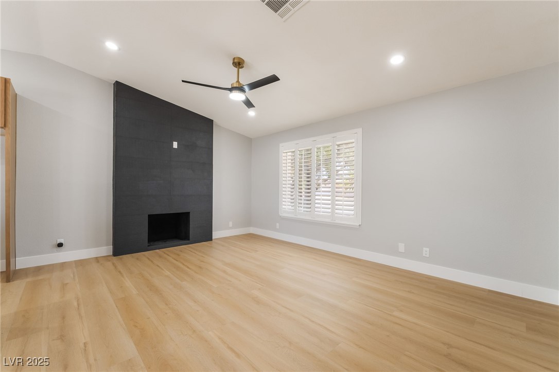 3572 Tempe Street