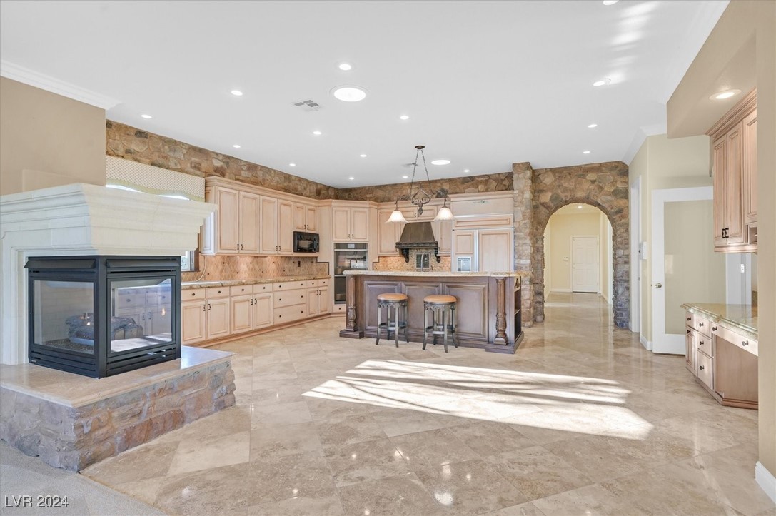 Las Vegas, Nevada 89135, United States, 4 Bedrooms Bedrooms, ,5 BathroomsBathrooms,Residential,Pending,23683