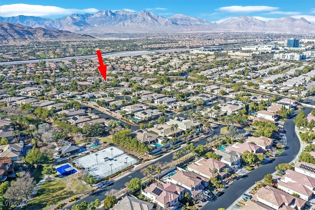 Las Vegas, Nevada 89135, United States, 4 Bedrooms Bedrooms, ,5 BathroomsBathrooms,Residential,Pending,23683