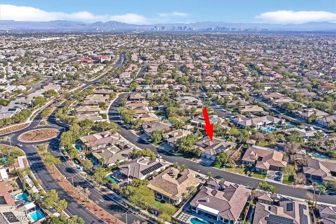 Las Vegas, Nevada 89135, United States, 4 Bedrooms Bedrooms, ,5 BathroomsBathrooms,Residential,Pending,23683