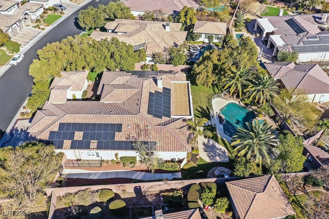 Las Vegas, Nevada 89135, United States, 4 Bedrooms Bedrooms, ,5 BathroomsBathrooms,Residential,Pending,23683