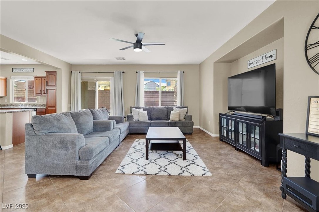 6869 Desert Thrasher Drive, North Las Vegas, Nevada image 2