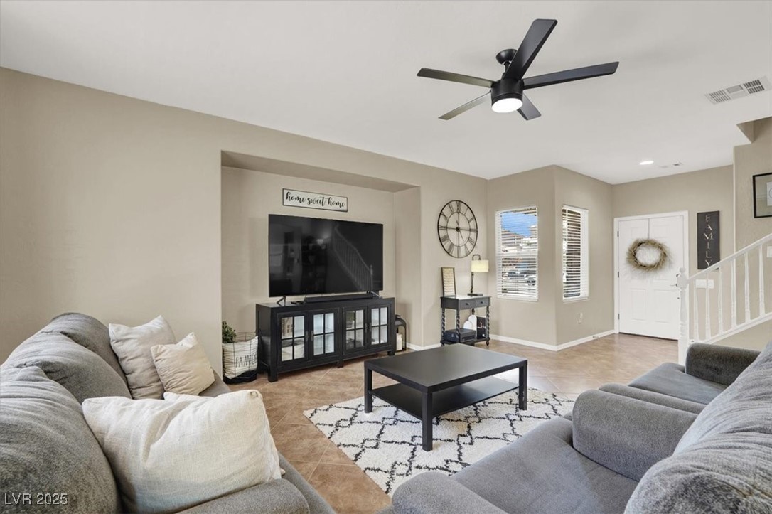 6869 Desert Thrasher Drive, North Las Vegas, Nevada image 4