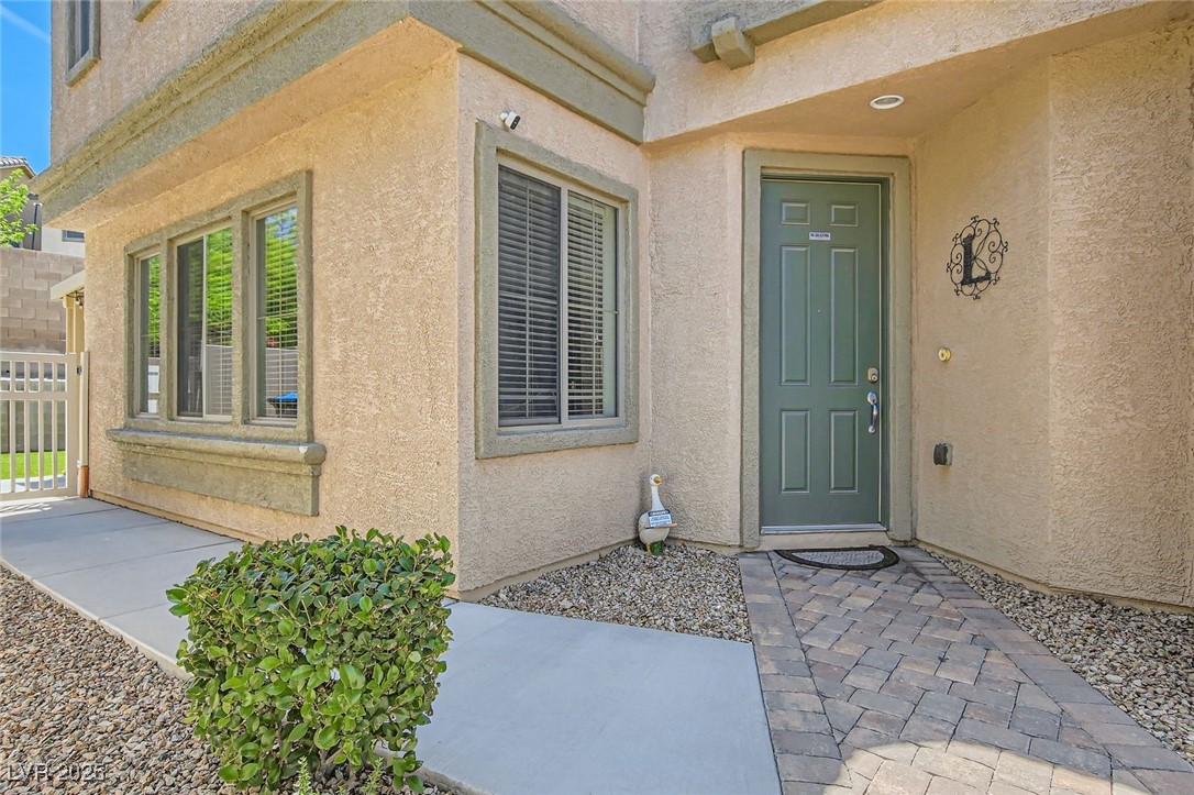 5409 Cruz Crest Court