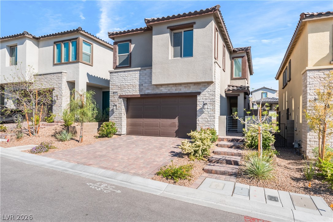 11552 Observation Point Avenue