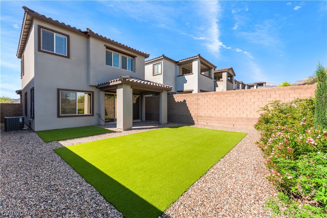 11552 Observation Point Avenue