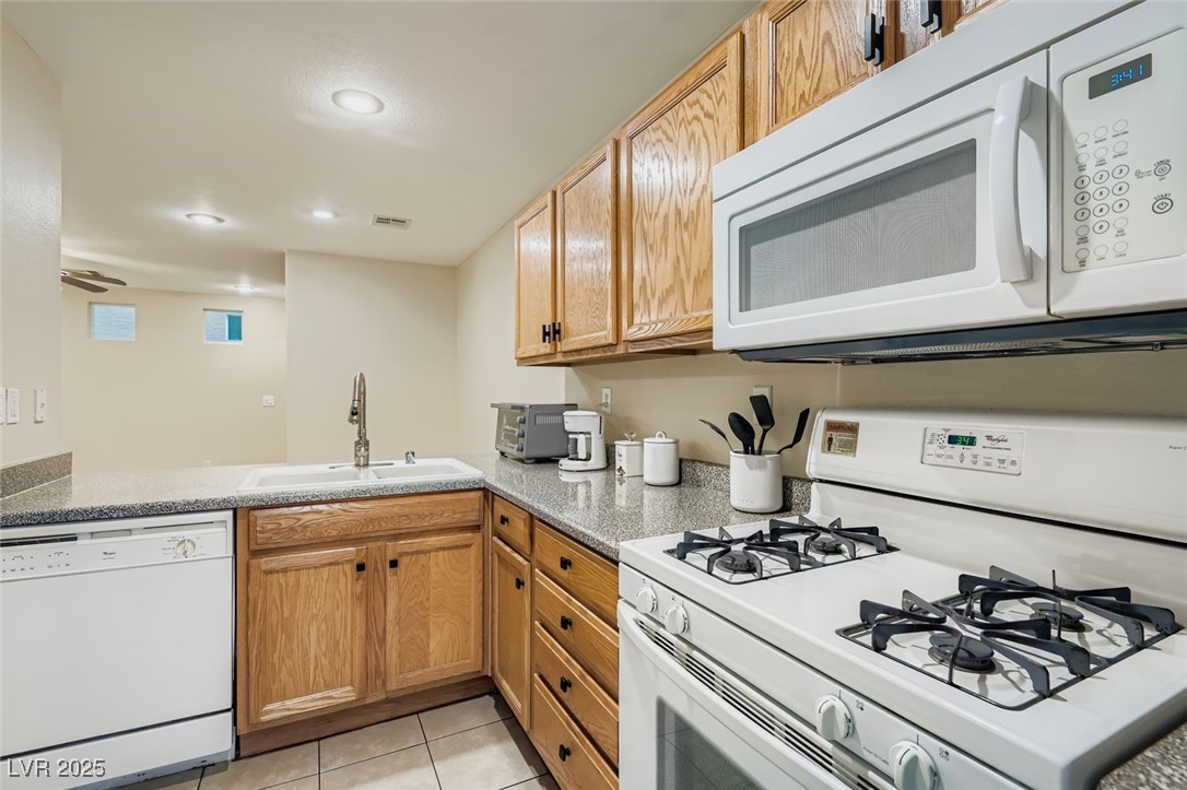 Las Vegas, Nevada 89183, United States, 3 Bedrooms Bedrooms, ,3 BathroomsBathrooms,Residential,Active,252915