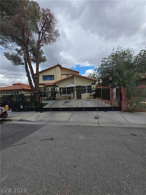 Photo of 3940 Tudur Lane, Las Vegas, NV 89119 (MLS # 2824611)