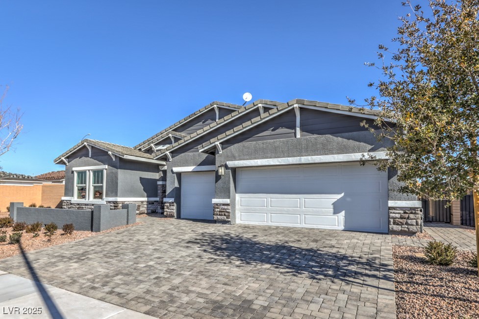 510 Copper Falcon Avenue, Henderson, Nevada image 2